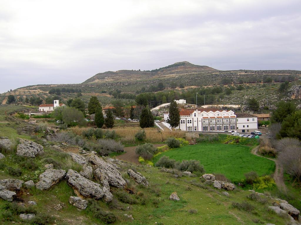 Balneario De Alicun De Las Torres Villanueva de las Torres Zewnętrze zdjęcie