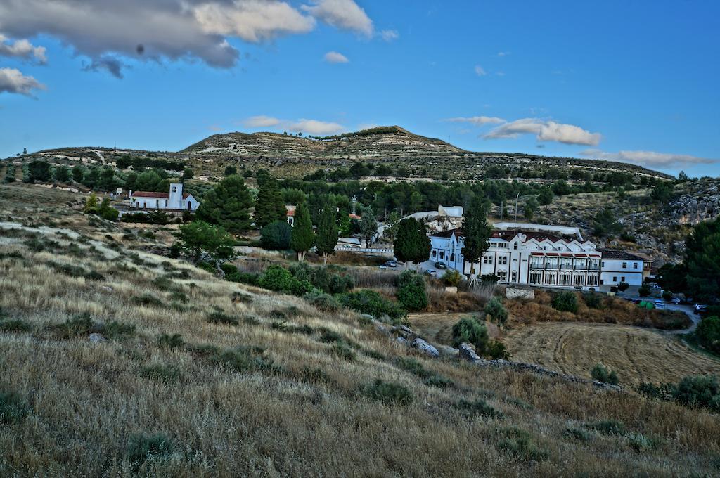 Balneario De Alicun De Las Torres Villanueva de las Torres Zewnętrze zdjęcie