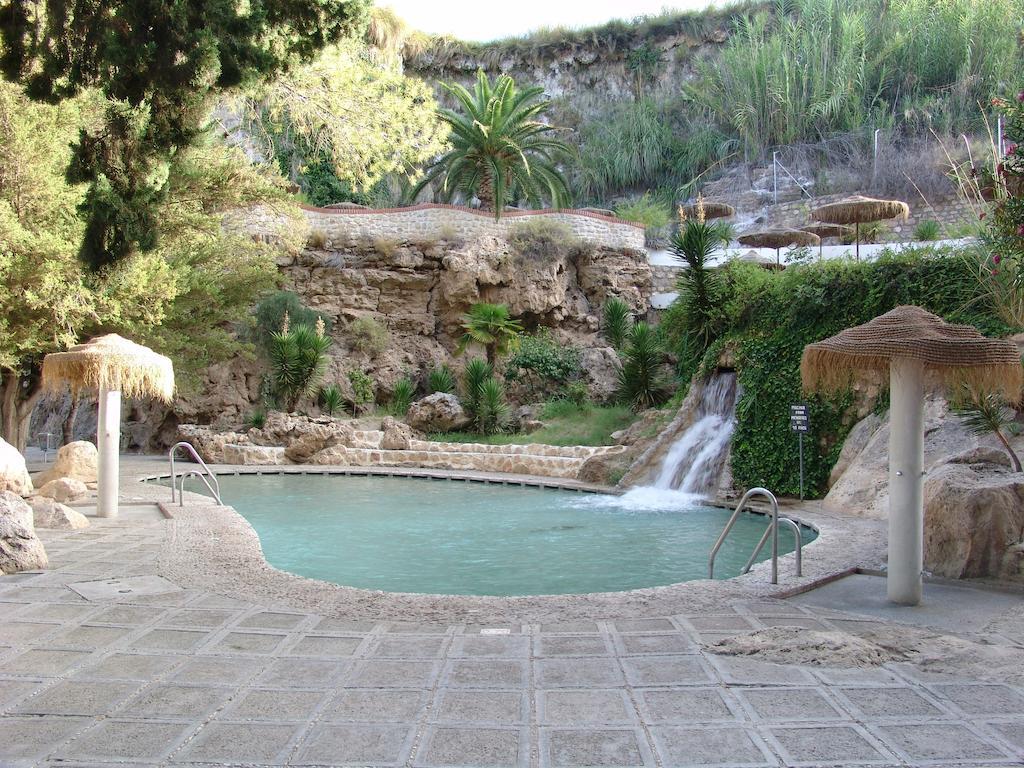 Balneario De Alicun De Las Torres Villanueva de las Torres Zewnętrze zdjęcie